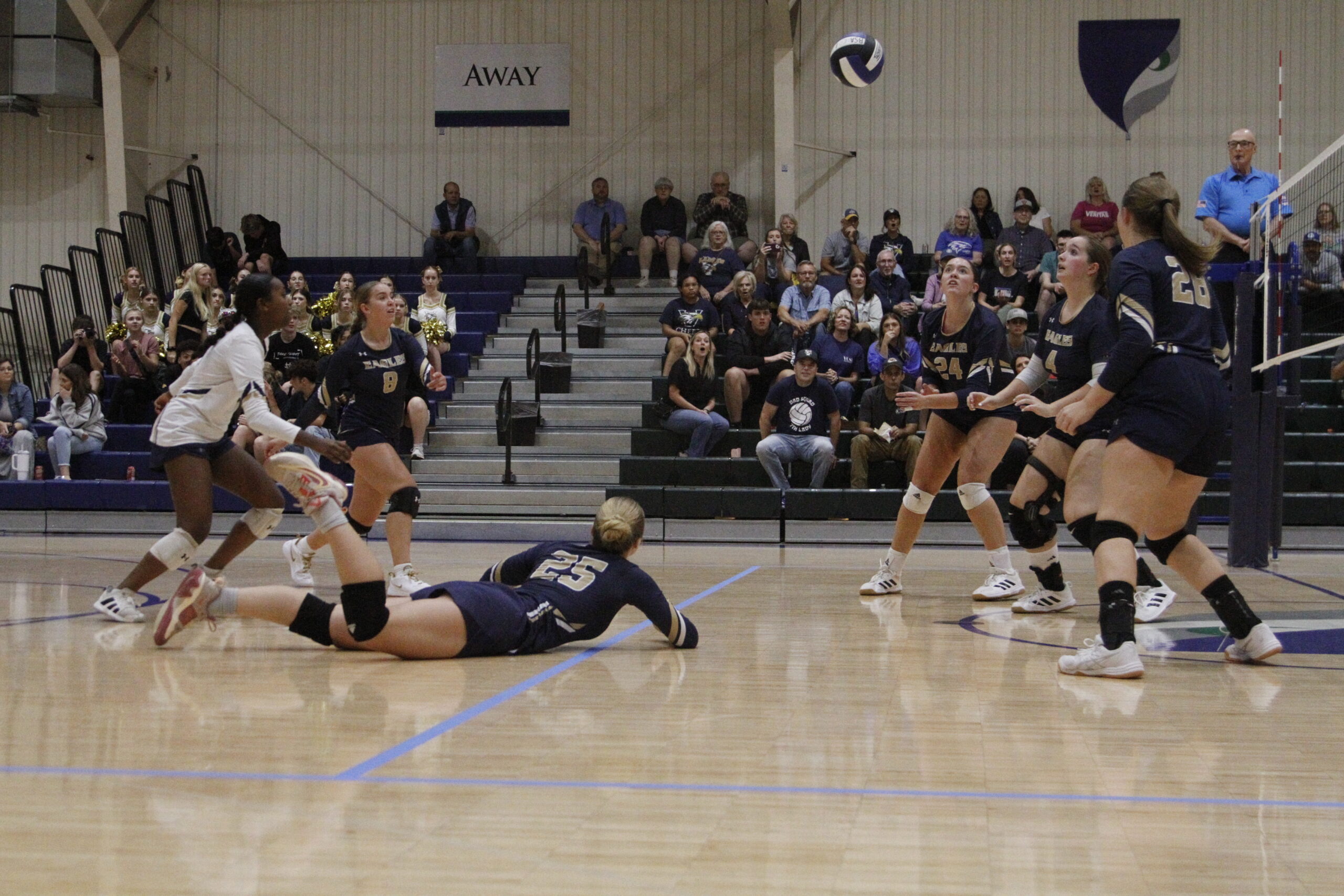 Veritas Christian volleyball goes 20 in triangular at Seabury